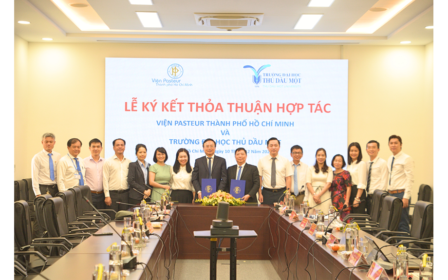 Hợp tác chiến lược giữa Đại học Thủ Dầu Một và Viện Pasteur TP Hồ Chí Minh: Gắn kết đào tạo và phát triển nhân lực chất lượng cao ngành Y tế